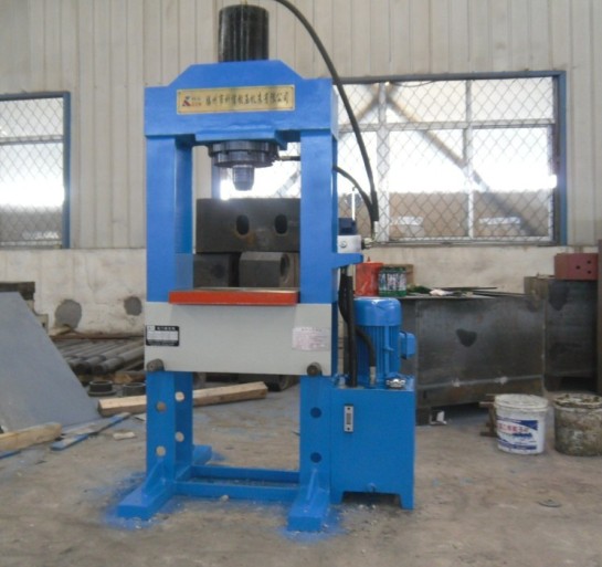 龍門液壓機(jī)